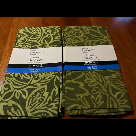 4 pier one placemats and 4 cloth napkins - Picture 6 of 8